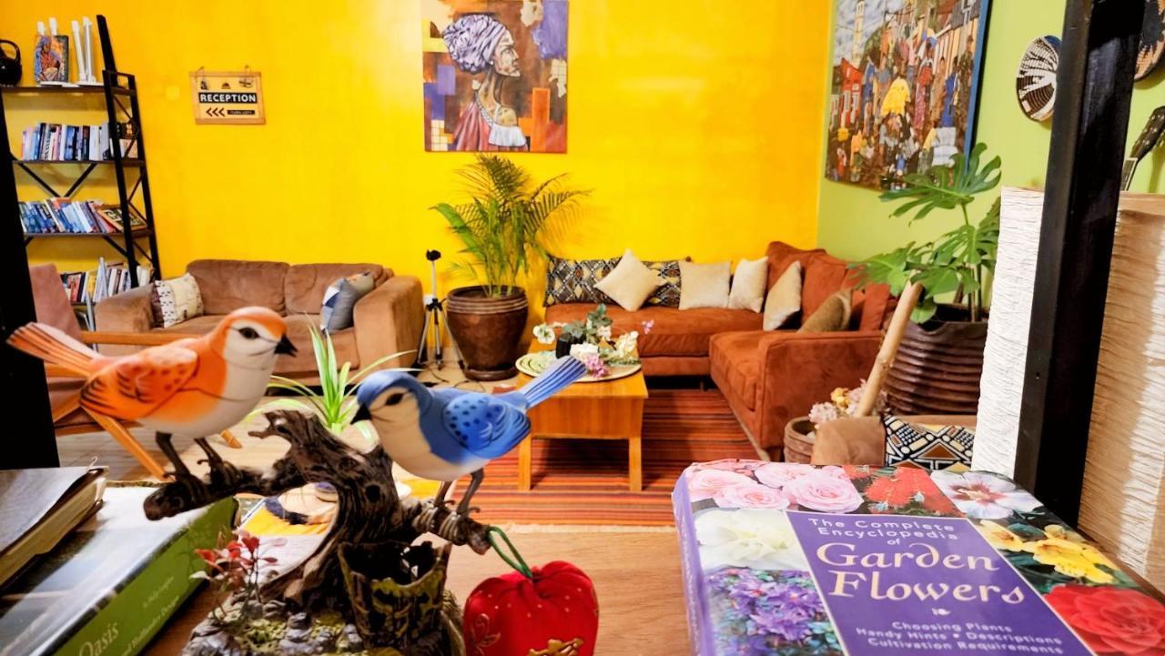 Yambi Guesthouse Кигали Экстерьер фото