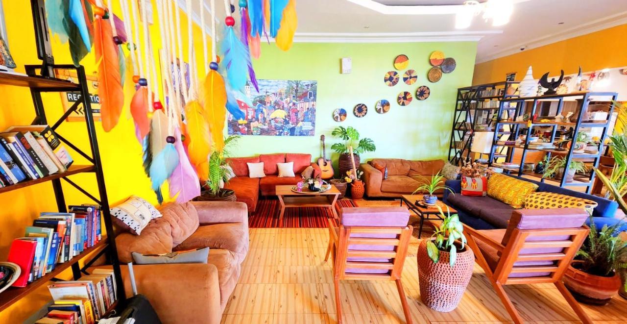 Yambi Guesthouse Кигали Экстерьер фото